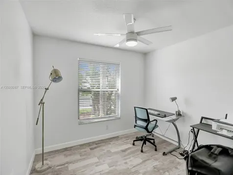 16541 NW 5th Street Pembroke Pines FL 33028