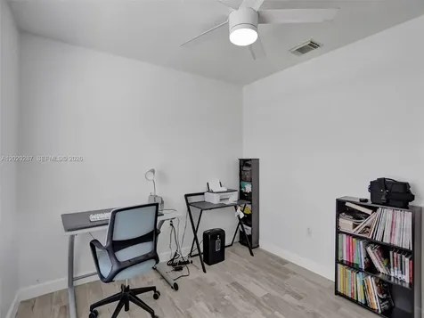 16541 NW 5th Street Pembroke Pines FL 33028