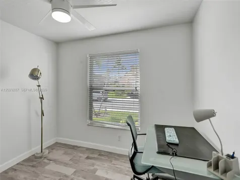 16541 NW 5th Street Pembroke Pines FL 33028
