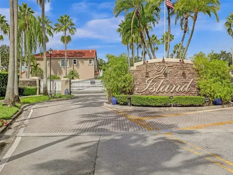 16541 NW 5th Street Pembroke Pines FL 33028