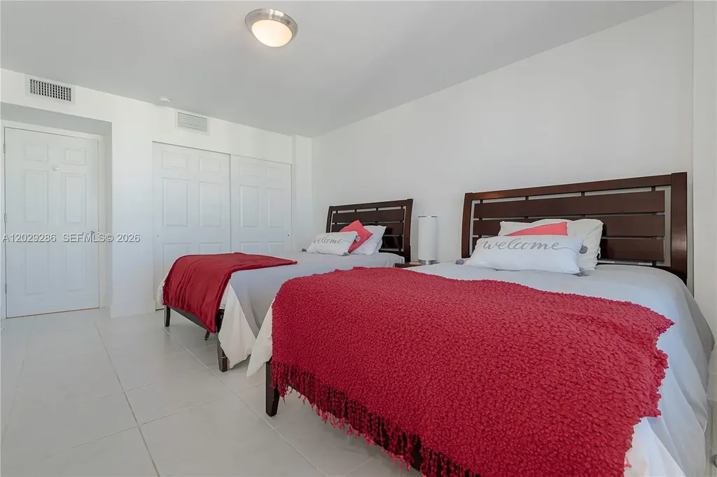 3800 S Ocean Drive Hollywood FL 33019
