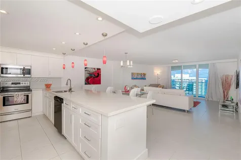 3800 S Ocean Drive Hollywood FL 33019