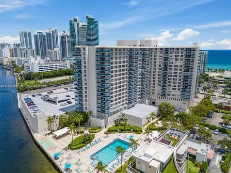 3800 S Ocean Drive Hollywood FL 33019