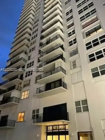 2101 S Ocean Drive Hollywood FL 33019