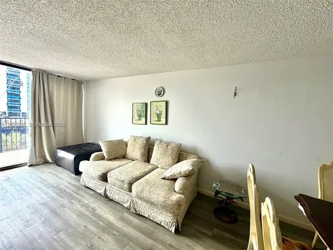 2101 S Ocean Drive Hollywood FL 33019