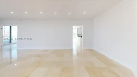 21050 NE 38th Avenue Aventura FL 33180