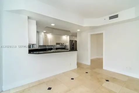 21050 NE 38th Avenue Aventura FL 33180