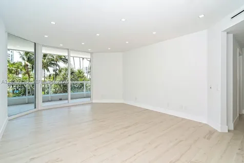 21050 NE 38th Avenue Aventura FL 33180