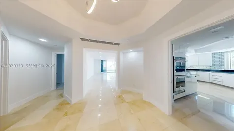 21050 NE 38th Avenue Aventura FL 33180