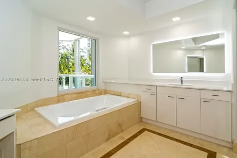 21050 NE 38th Avenue Aventura FL 33180