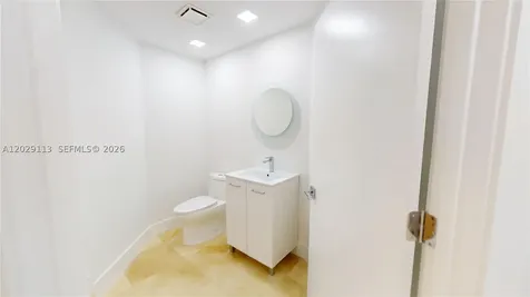 21050 NE 38th Avenue Aventura FL 33180