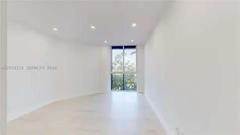 21050 NE 38th Avenue Aventura FL 33180