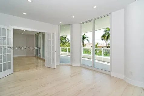 21050 NE 38th Avenue Aventura FL 33180