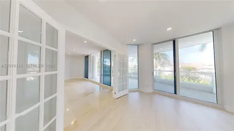 21050 NE 38th Avenue Aventura FL 33180