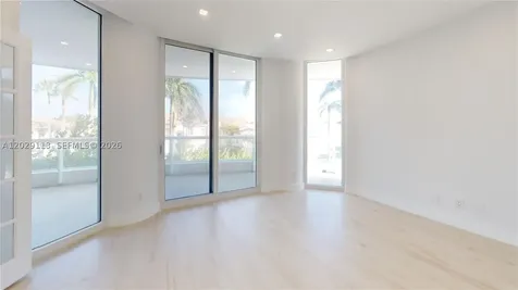 21050 NE 38th Avenue Aventura FL 33180