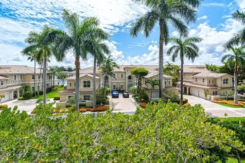 21050 NE 38th Avenue Aventura FL 33180