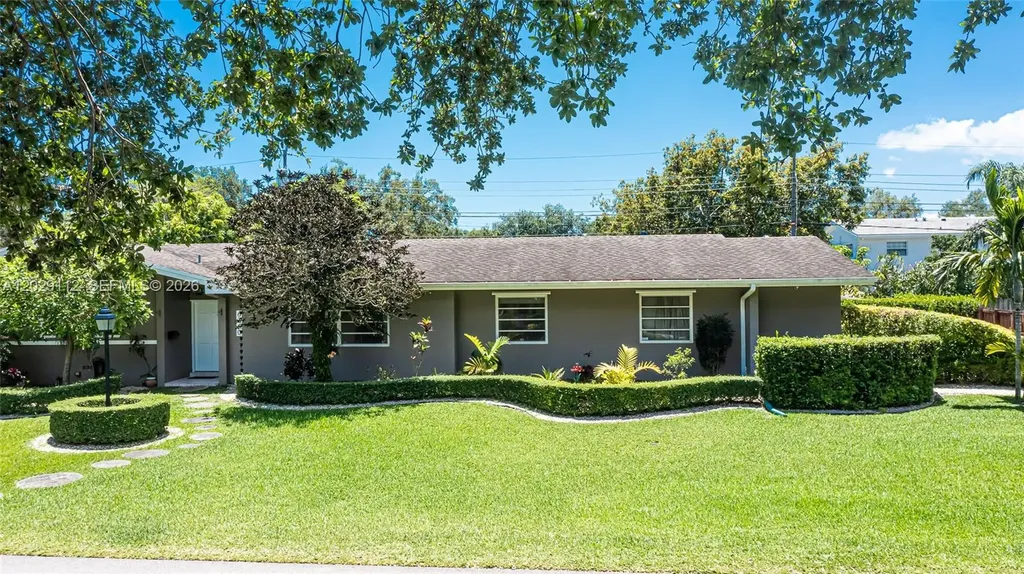 6760 SW 62nd Terrace South Miami FL 33143