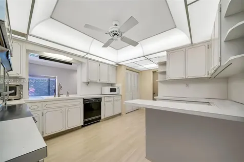6760 SW 62nd Terrace South Miami FL 33143