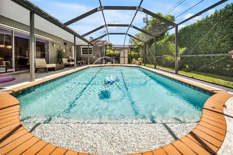 6760 SW 62nd Terrace South Miami FL 33143