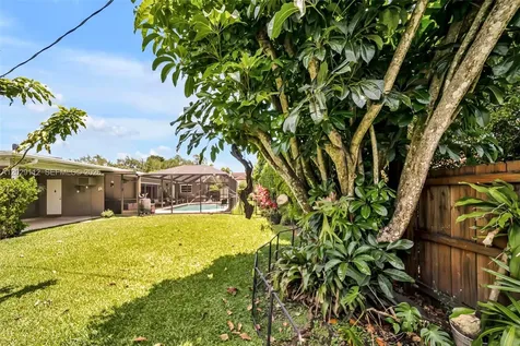 6760 SW 62nd Terrace South Miami FL 33143