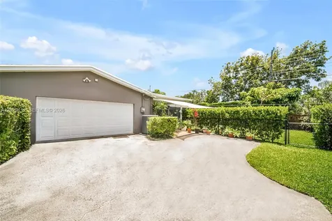 6760 SW 62nd Terrace South Miami FL 33143