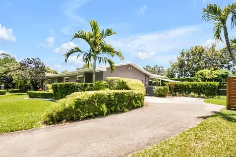6760 SW 62nd Terrace South Miami FL 33143