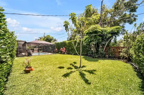 6760 SW 62nd Terrace South Miami FL 33143