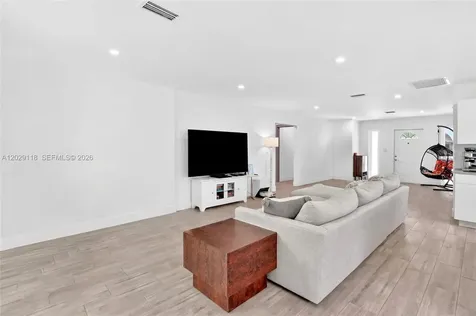 809 Milan Avenue Coral Gables FL 33134
