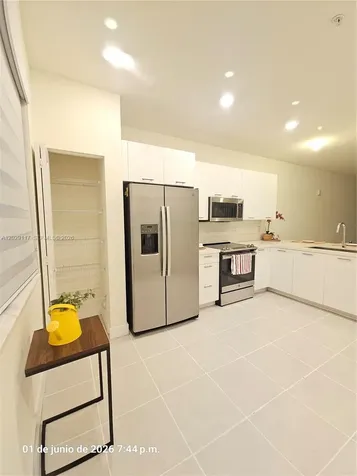6453 NW 102nd Path Doral FL 33178