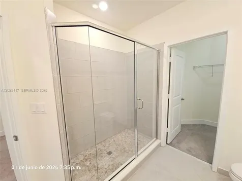 6453 NW 102nd Path Doral FL 33178