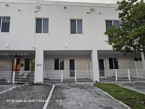 6453 NW 102nd Path Doral FL 33178