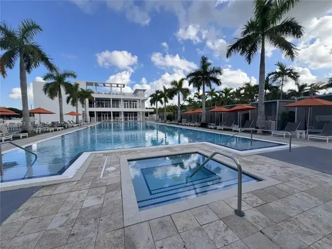 6453 NW 102nd Path Doral FL 33178