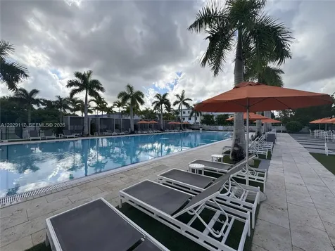 6453 NW 102nd Path Doral FL 33178