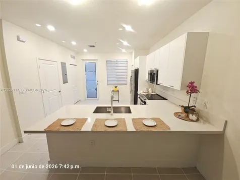 6453 NW 102nd Path Doral FL 33178