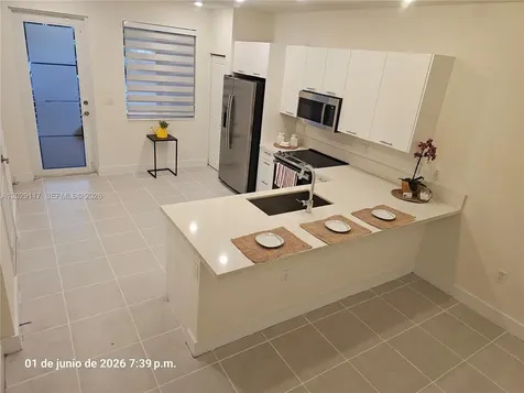 6453 NW 102nd Path Doral FL 33178