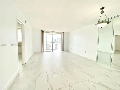 2920 Point East Drive Aventura FL 33160