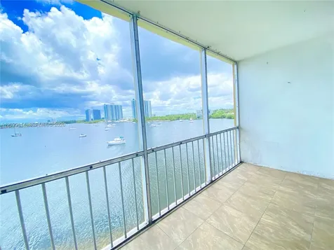 2920 Point East Drive Aventura FL 33160