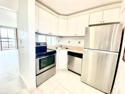 2920 Point East Drive Aventura FL 33160