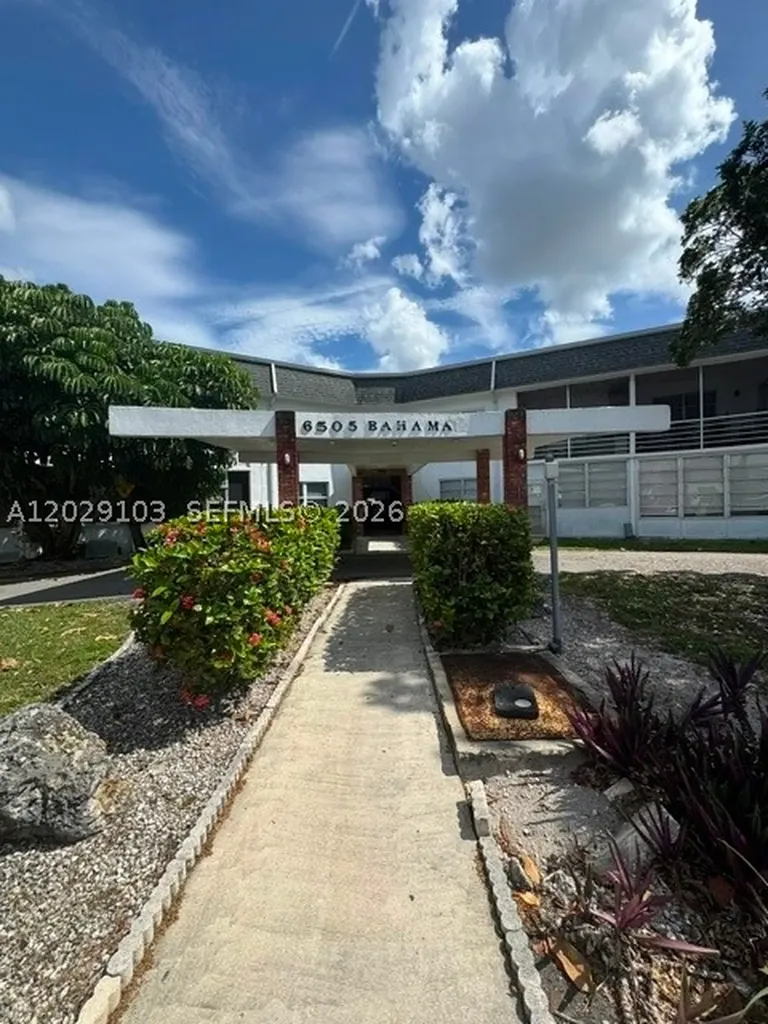 6505 Winfield Boulevard Margate FL 33063
