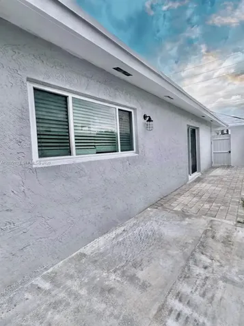 Hialeah FL 33013