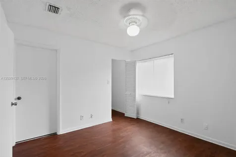 14014 SW 93rd Lane Miami FL 33186