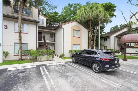 14014 SW 93rd Lane Miami FL 33186