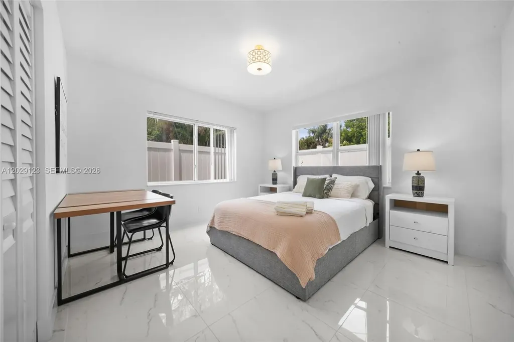 1625 Hollywood Boulevard Hollywood FL 33020