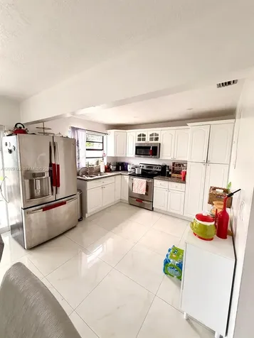 13336 NW 5th Terrace Miami FL 33182