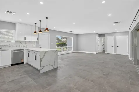 1320 SE 10th Street Deerfield Beach FL 33441