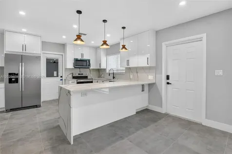 1320 SE 10th Street Deerfield Beach FL 33441