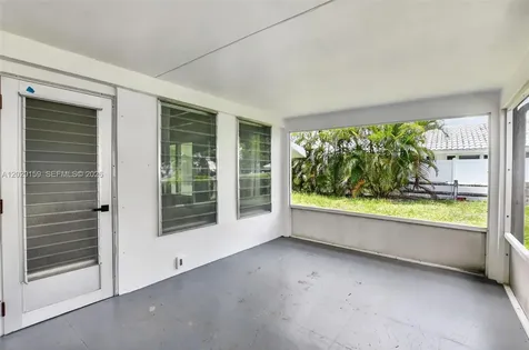 1320 SE 10th Street Deerfield Beach FL 33441
