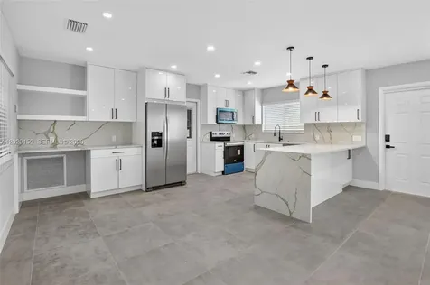 1320 SE 10th Street Deerfield Beach FL 33441