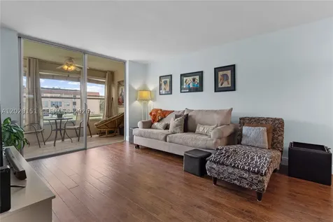 9340 Sunrise Lakes Boulevard Sunrise FL 33322