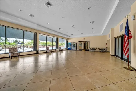 3475 N Country Club Drive Aventura FL 33180
